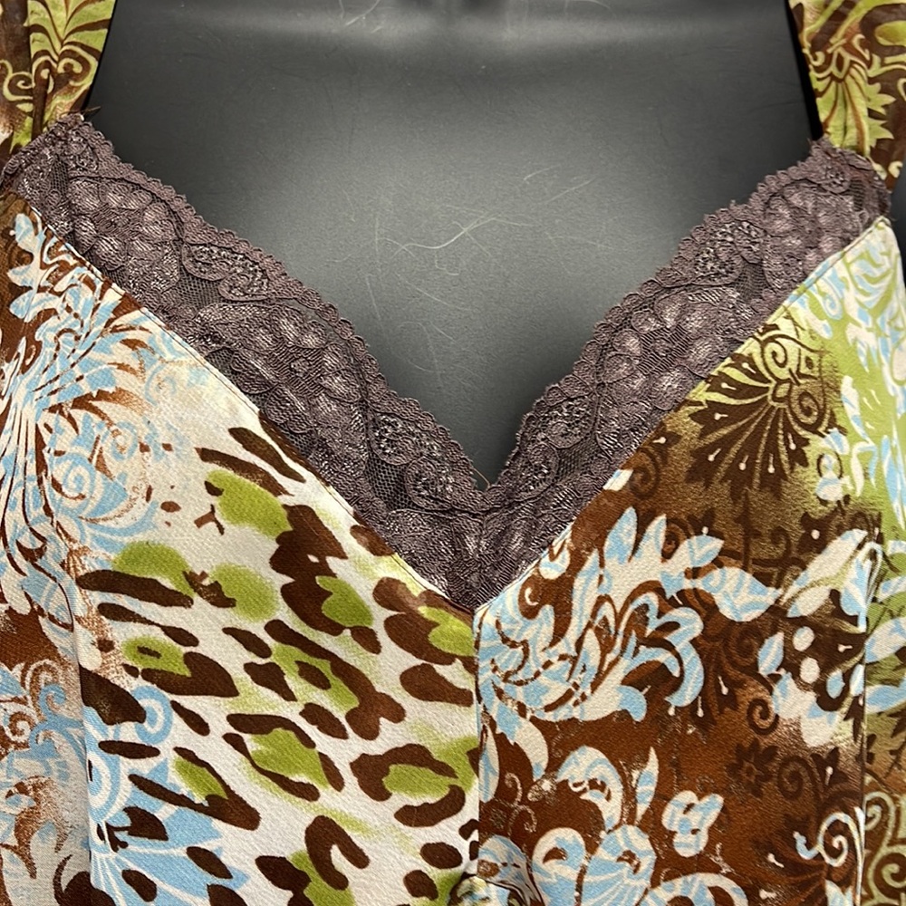 Plus Womans sleeveless blouse 2X - Picture 4 of 12
